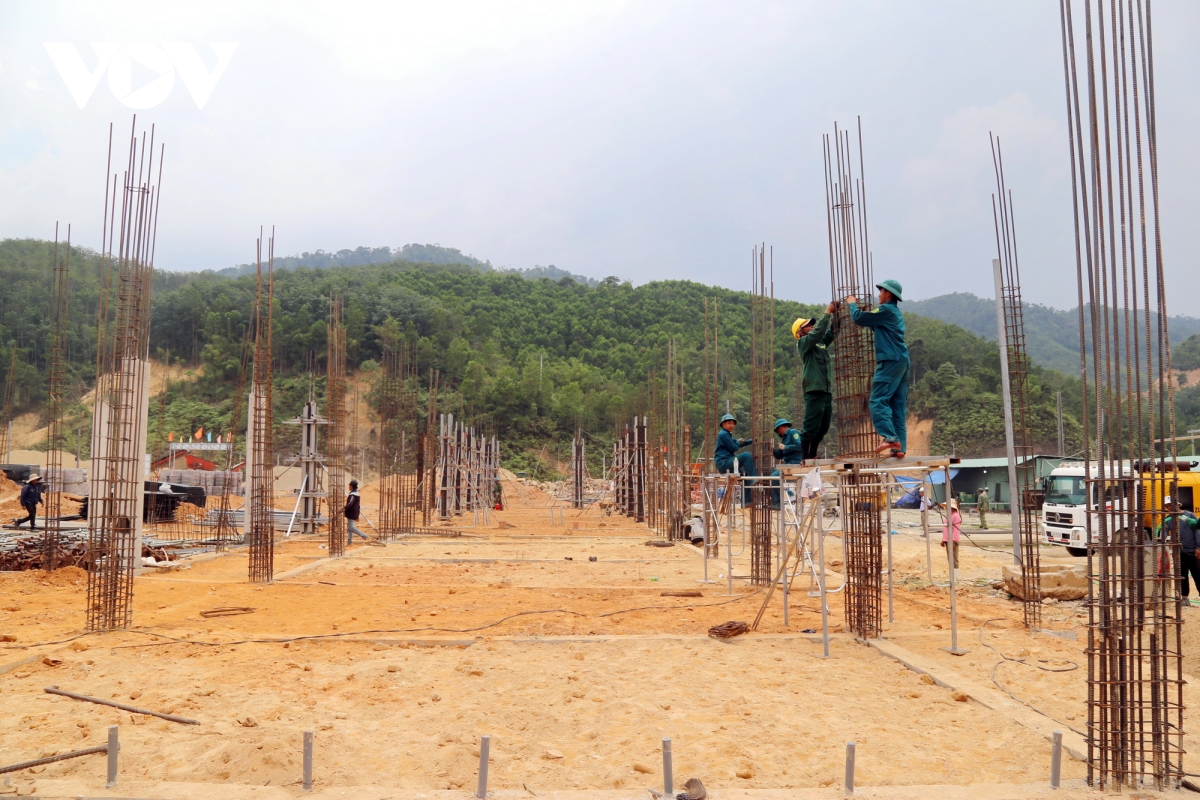 6 truong bien gioi o Da nang chi dinh thau, trai tham van cham tien do hinh anh 2