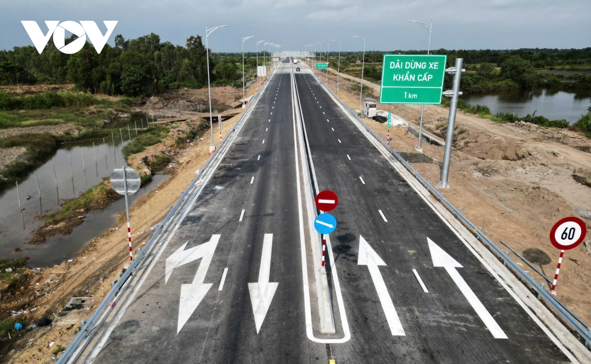 cao toc hau giang - ca mau du kien thong xe tro lai vao dip le 30 4 hinh anh 1