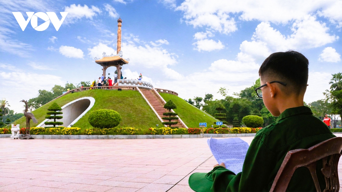 cuoc hoi ngo khong hen truoc o thanh co quang tri hinh anh 1