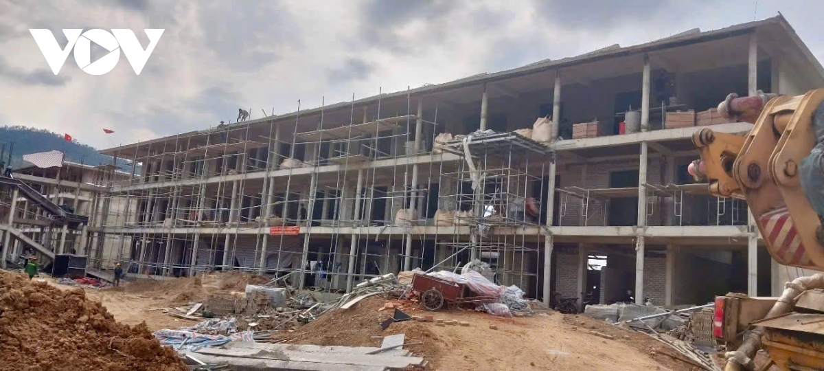 cong trinh truong noi tru lien cap son la ky nghi le nhung khong nghi viec hinh anh 5