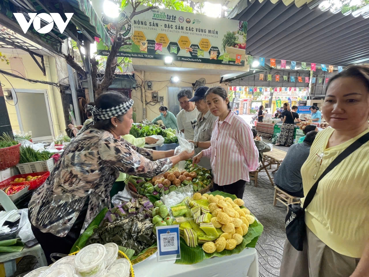 phien cho xanh 10 nam miet mai ket noi nong dan voi nguoi tieu dung tp.hcm hinh anh 4