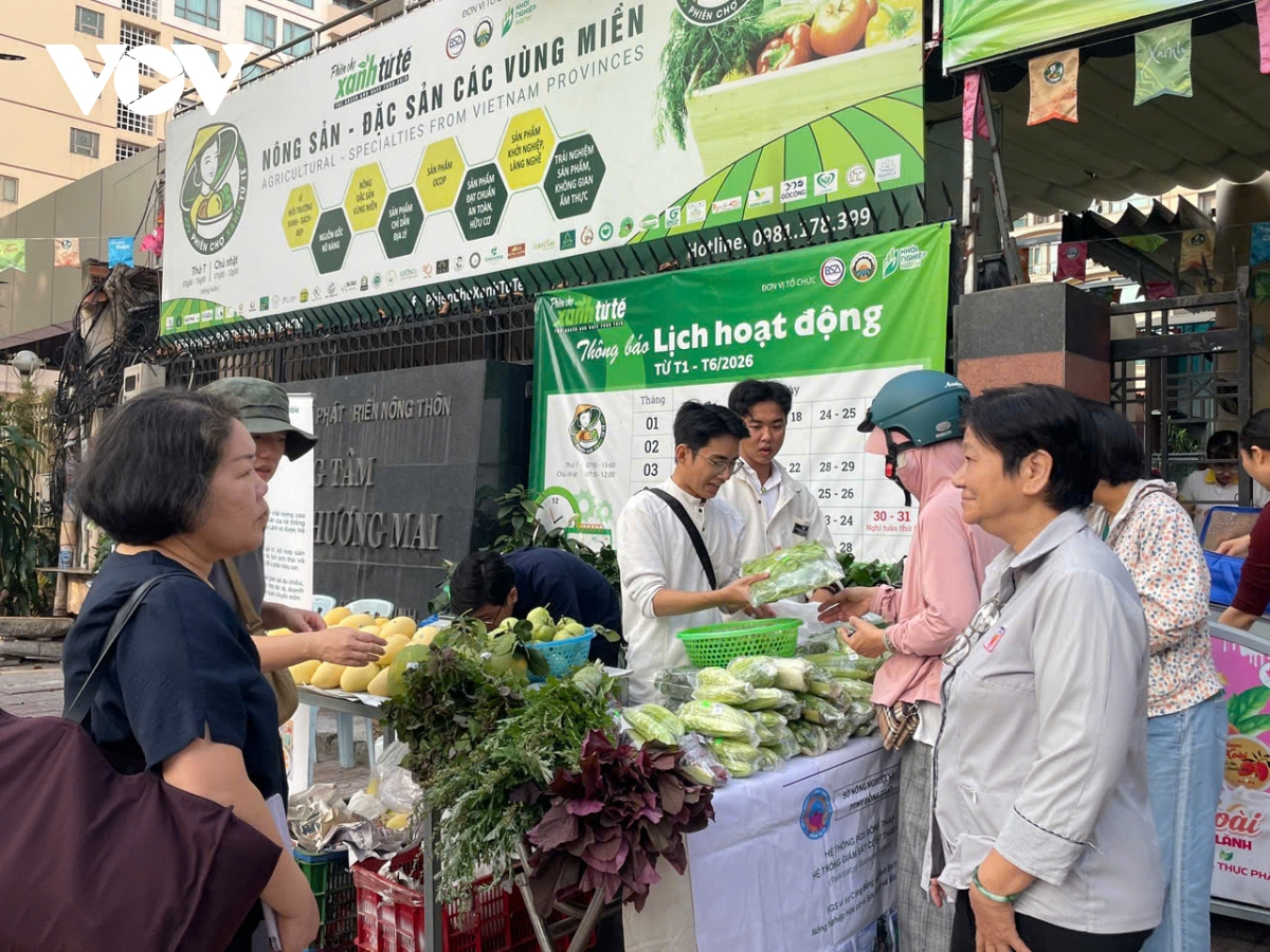 phien cho xanh 10 nam miet mai ket noi nong dan voi nguoi tieu dung tp.hcm hinh anh 5