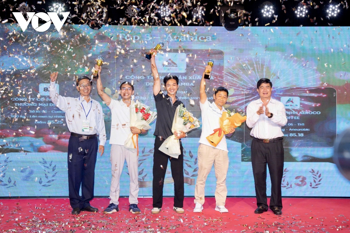 trao giai ca phe dac san viet nam 2026 lam Dong thang lon hinh anh 2