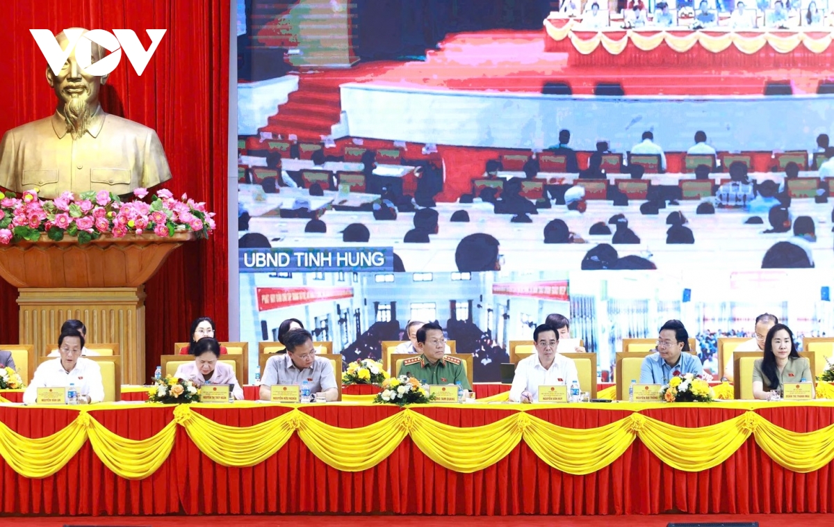 bo truong bo cong an luong tam quang tiep xuc cu tri tai tinh hung yen hinh anh 1