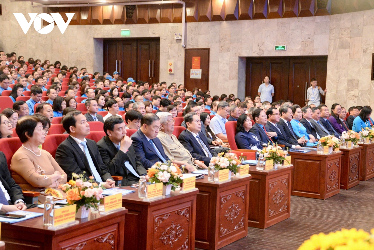 chu tich quoc hoi tran thanh man du le ky niem 140 nam ngay quoc te lao dong hinh anh 1