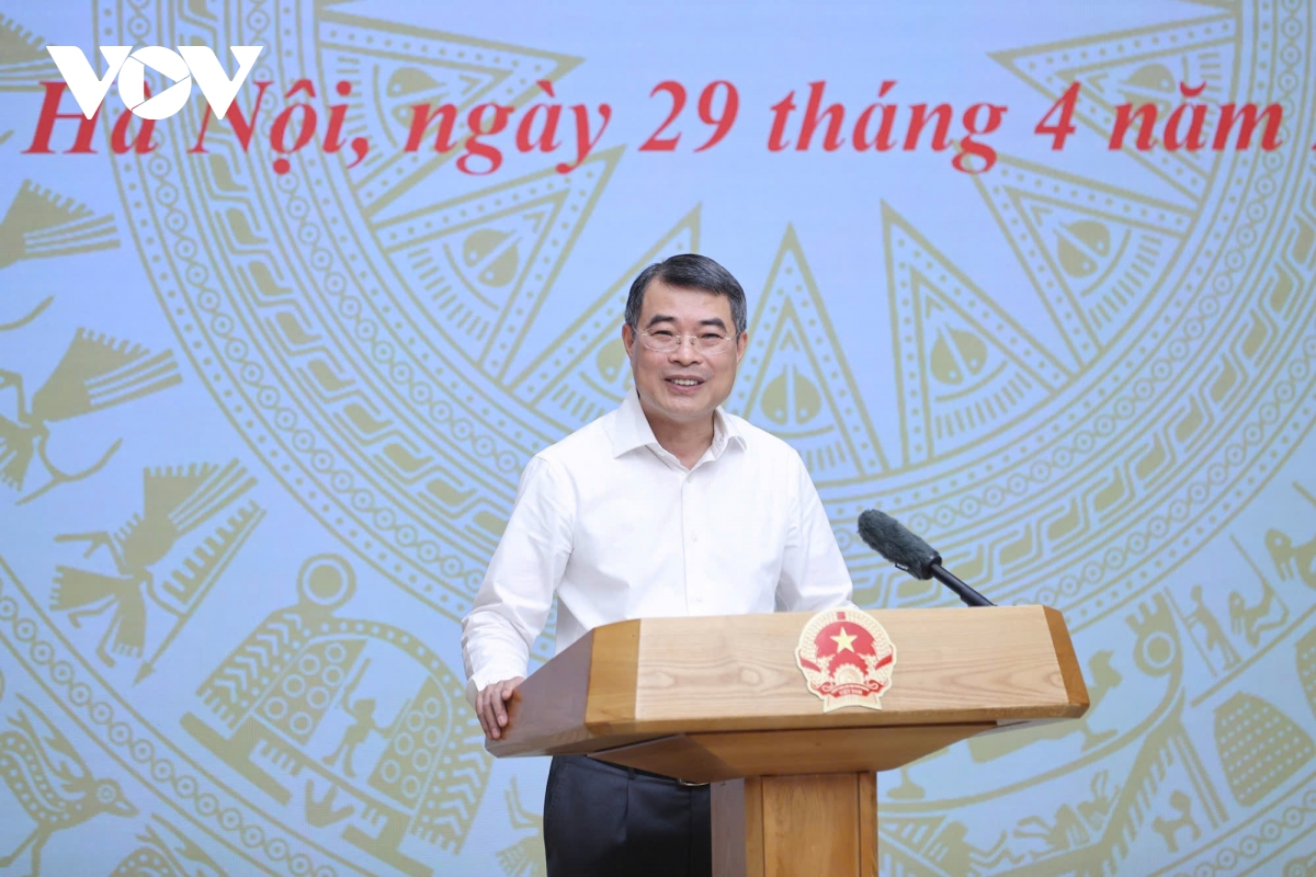 thu tuong le minh hung gap mat chuc mung doi tuyen bong da nam u17 quoc gia hinh anh 3