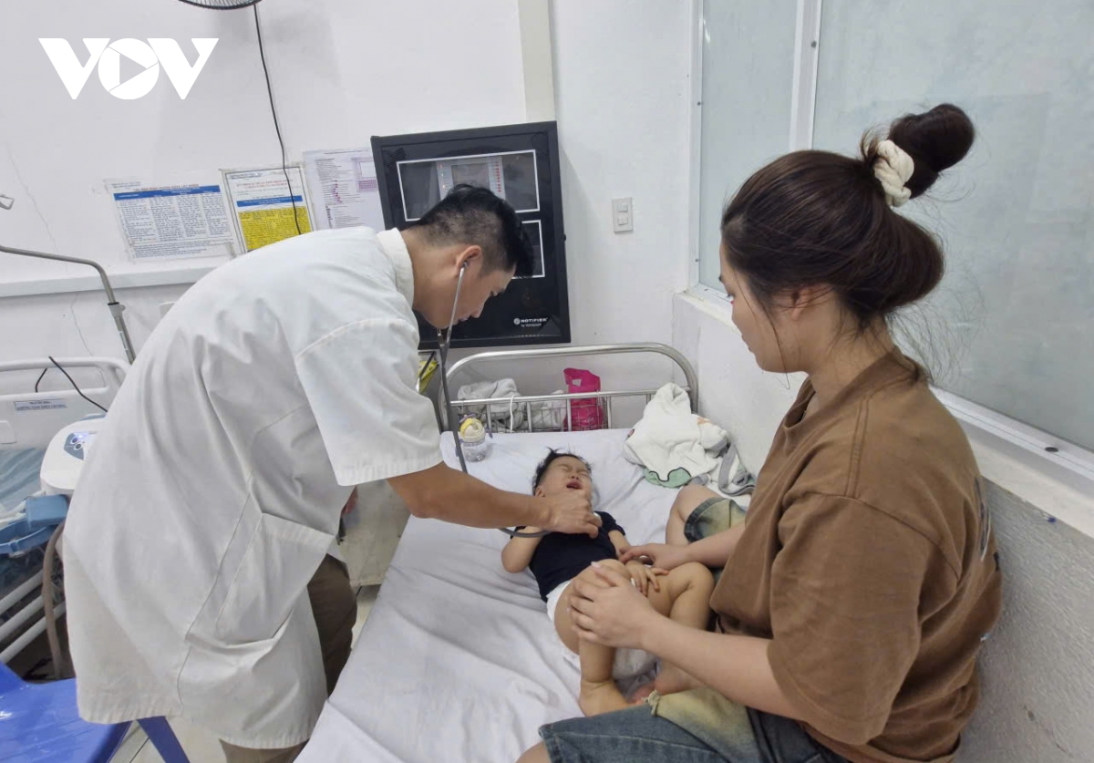 ghi nhan ca tay chan mieng tang cao, Da nang siet chat phong dich tai co so hinh anh 2