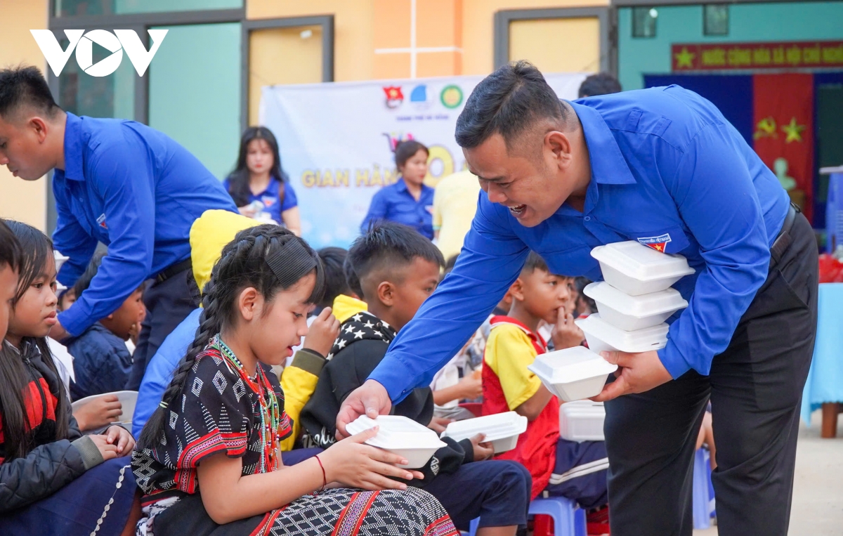 ho tro 600 trieu dong thuc hien cac hoat dong an sinh xa tai mien nui Da nang hinh anh 2
