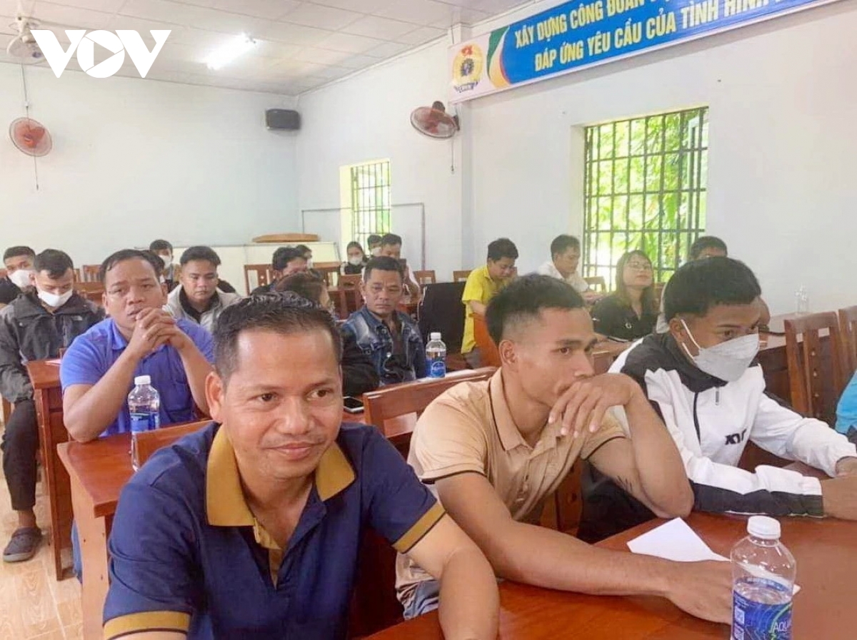giam ngheo nho xuat khau lao dong o vung cao Da nang hinh anh 3