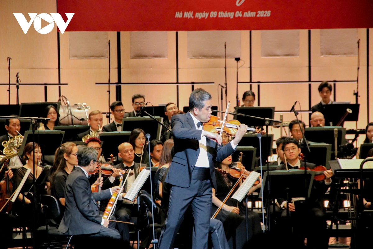  to quoc trong tim ban hoa ca xuc dong ve tinh yeu dat nuoc hinh anh 7