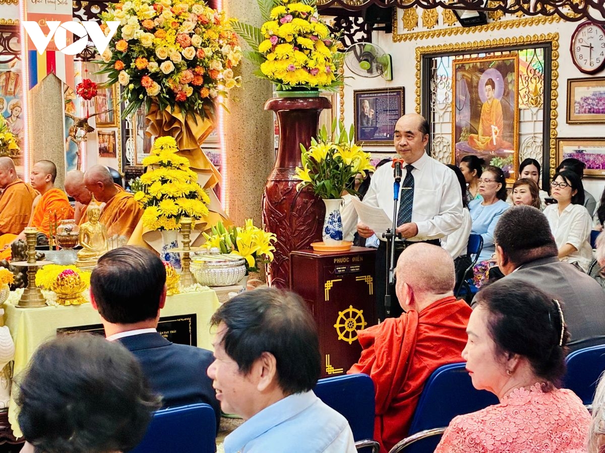 tp.hcm ron rang le hoi tet co truyen campuchia - lao - thai lan hinh anh 2