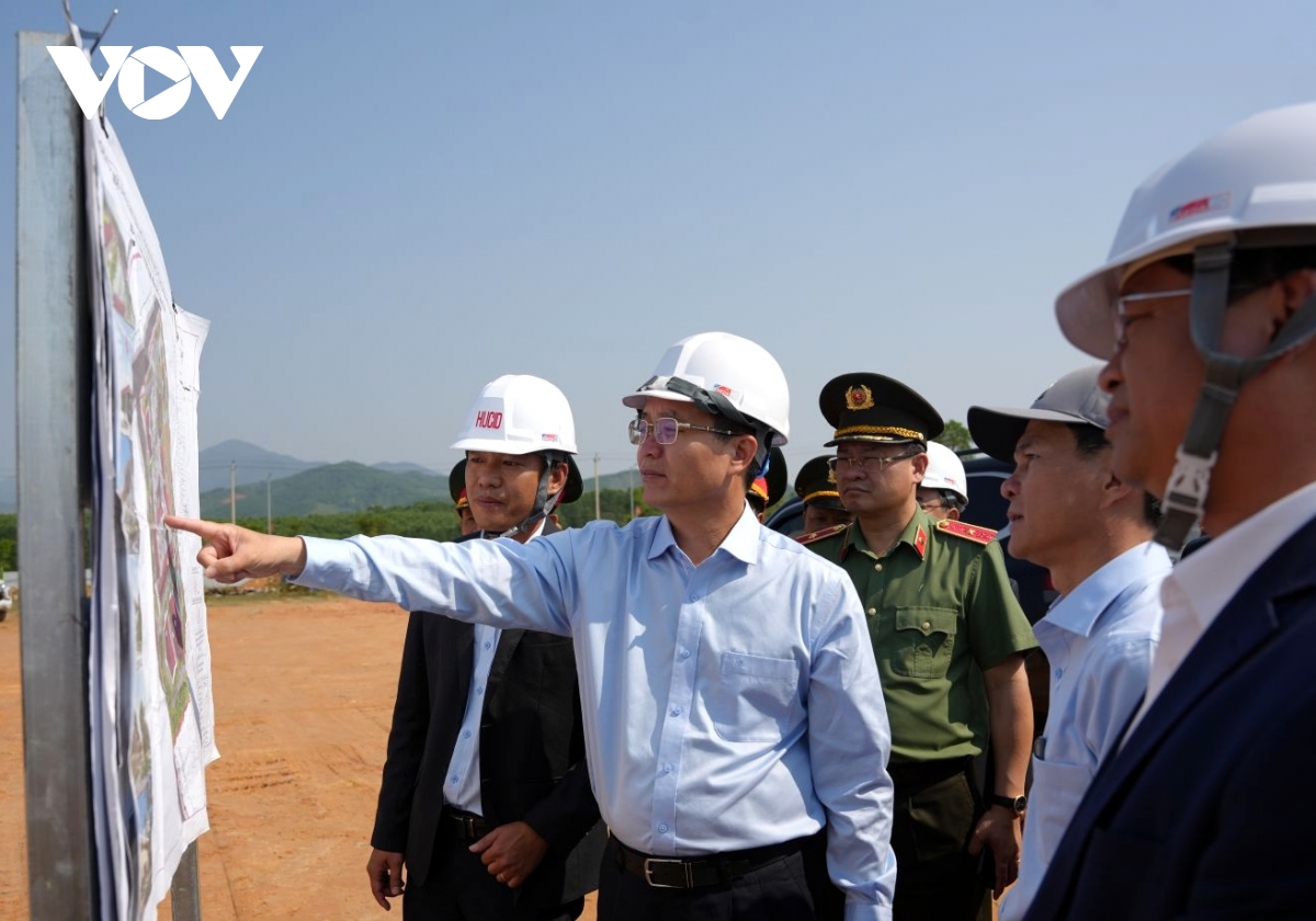 hue day nhanh tien do cac du an truong hoc lien cap tai vung bien gioi hinh anh 3