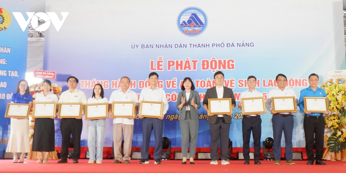 Da nang phat dong thang hanh dong ve an toan, ve sinh lao dong va thang cong nhan hinh anh 3