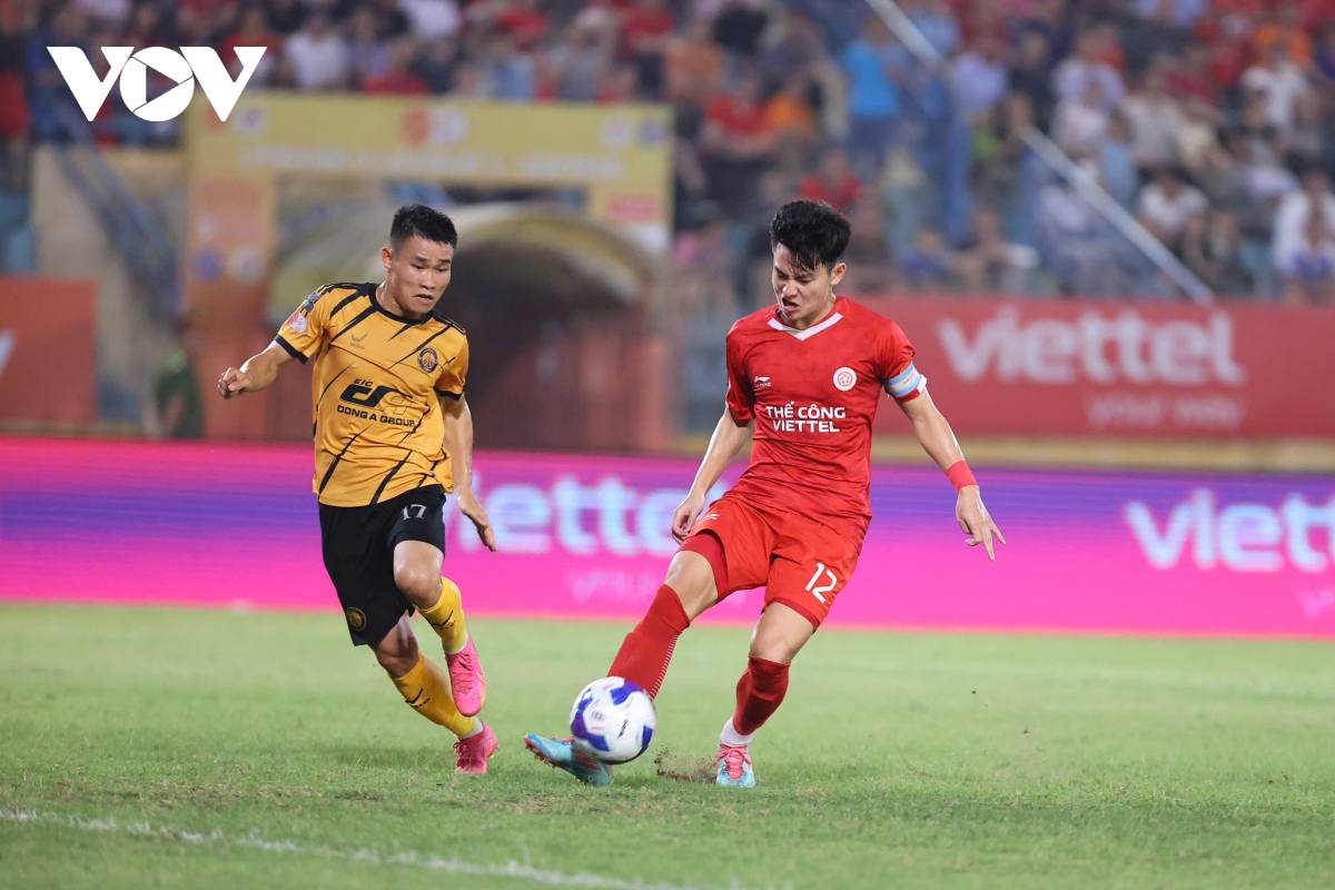 truc tiep the cong viettel 0-0 thanh hoa trong tai 2 lan tu choi ban thang hinh anh 2