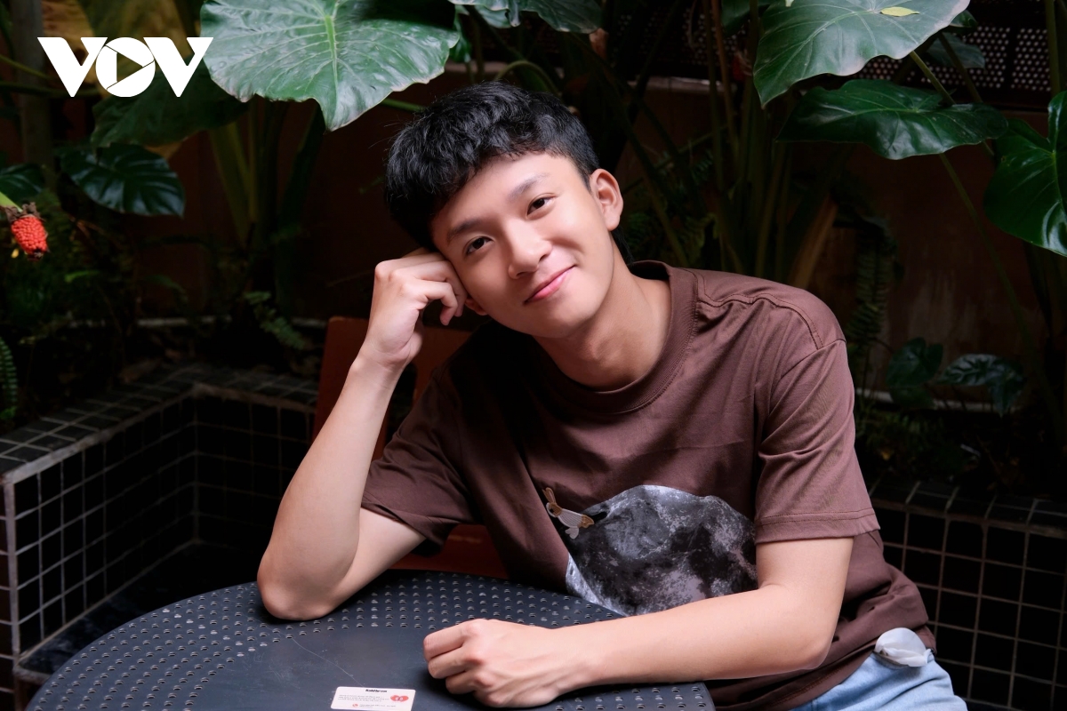 son tung noi ly do khoc nhieu khi dong buoc chan vao doi hinh anh 6