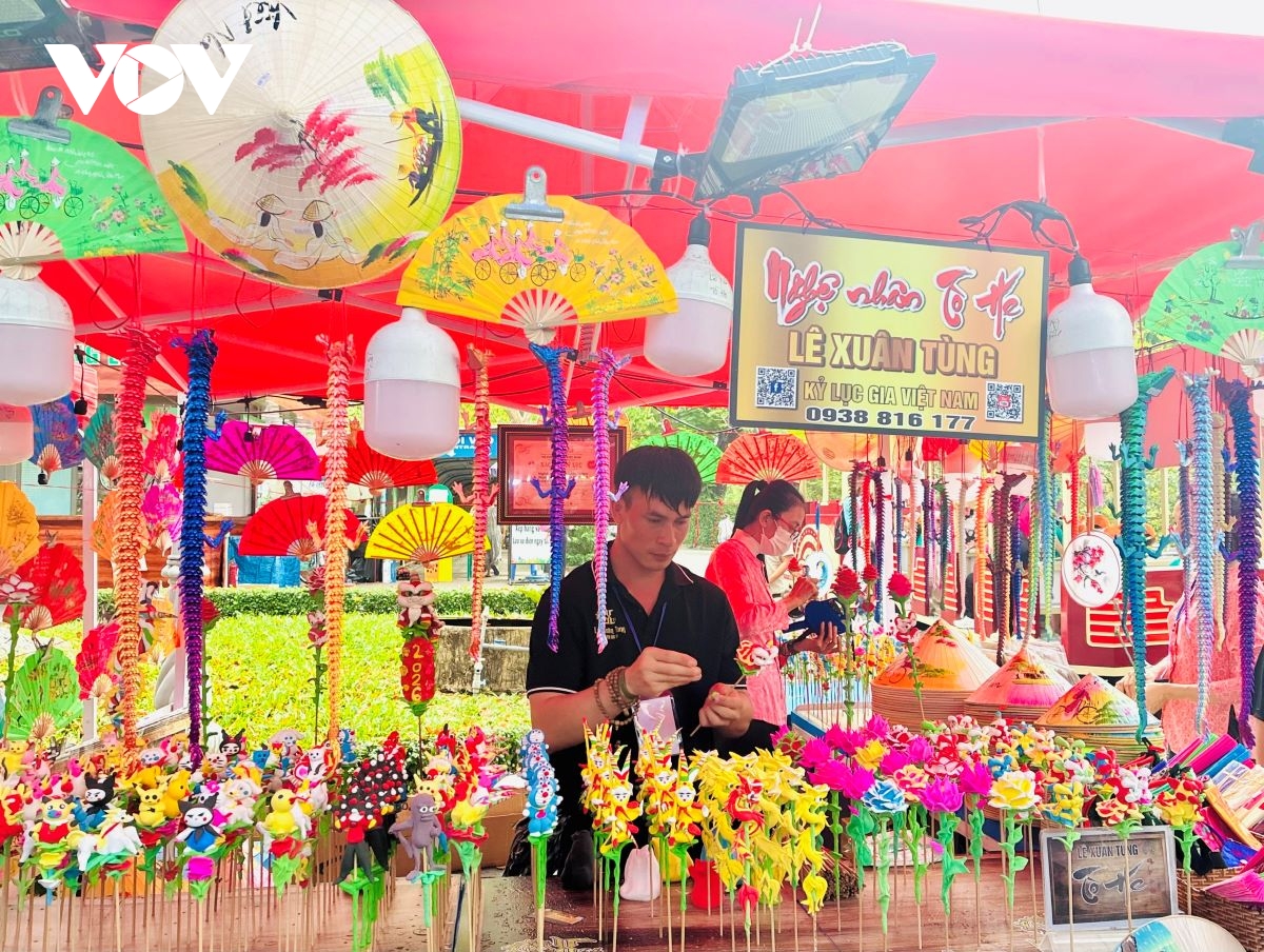 hanh trinh ve coi nguon qua le hoi sac mau van hoa 2026 hinh anh 1