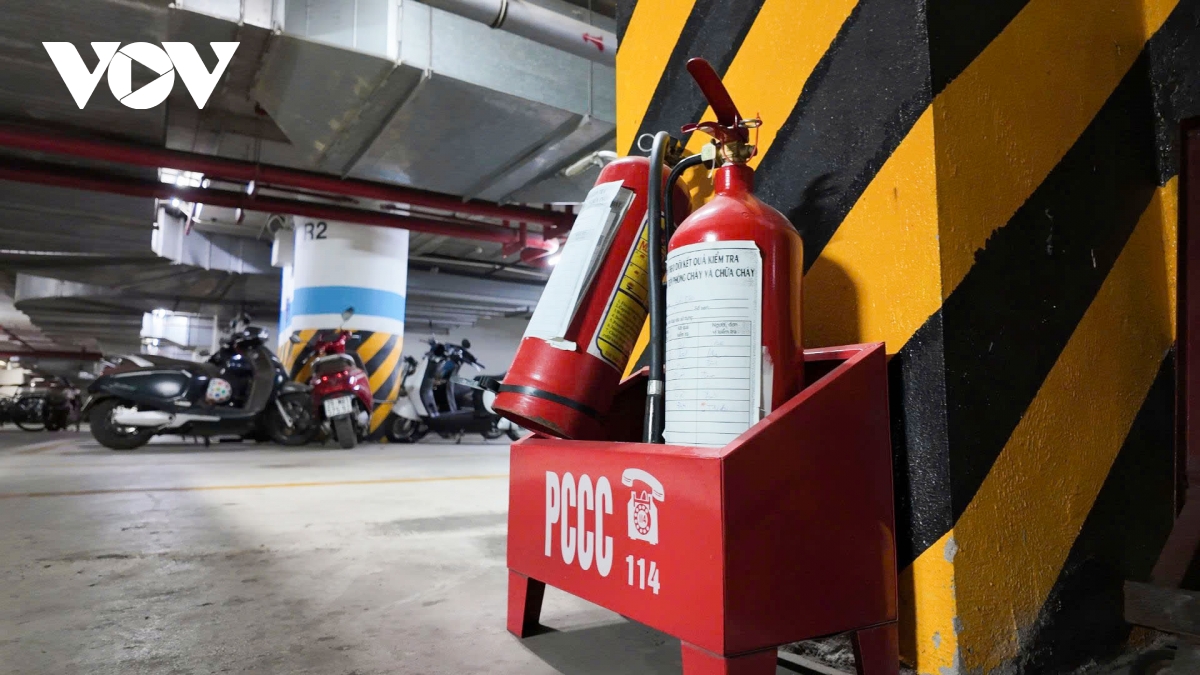 nhieu chung cu o ha noi van lung tung bo tri cho sac xe dien an toan hinh anh 8