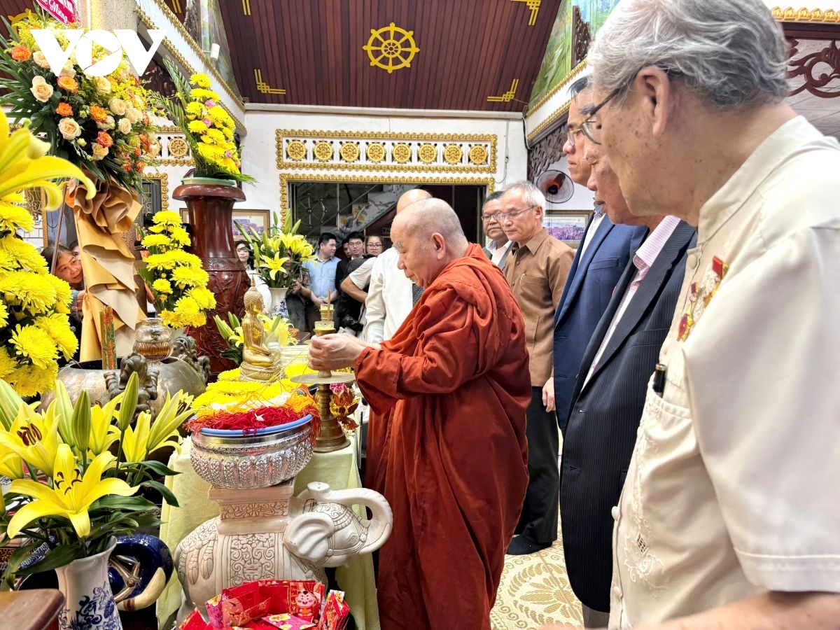 tp.hcm ron rang le hoi tet co truyen campuchia - lao - thai lan hinh anh 5