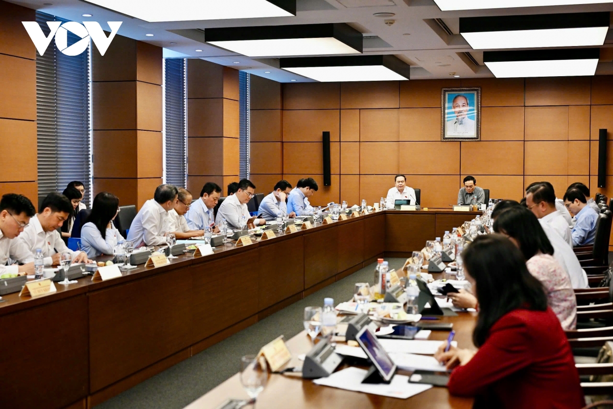 chu tich quoc hoi phai chuyen manh tu quan ly sang kien tao de but pha hinh anh 2