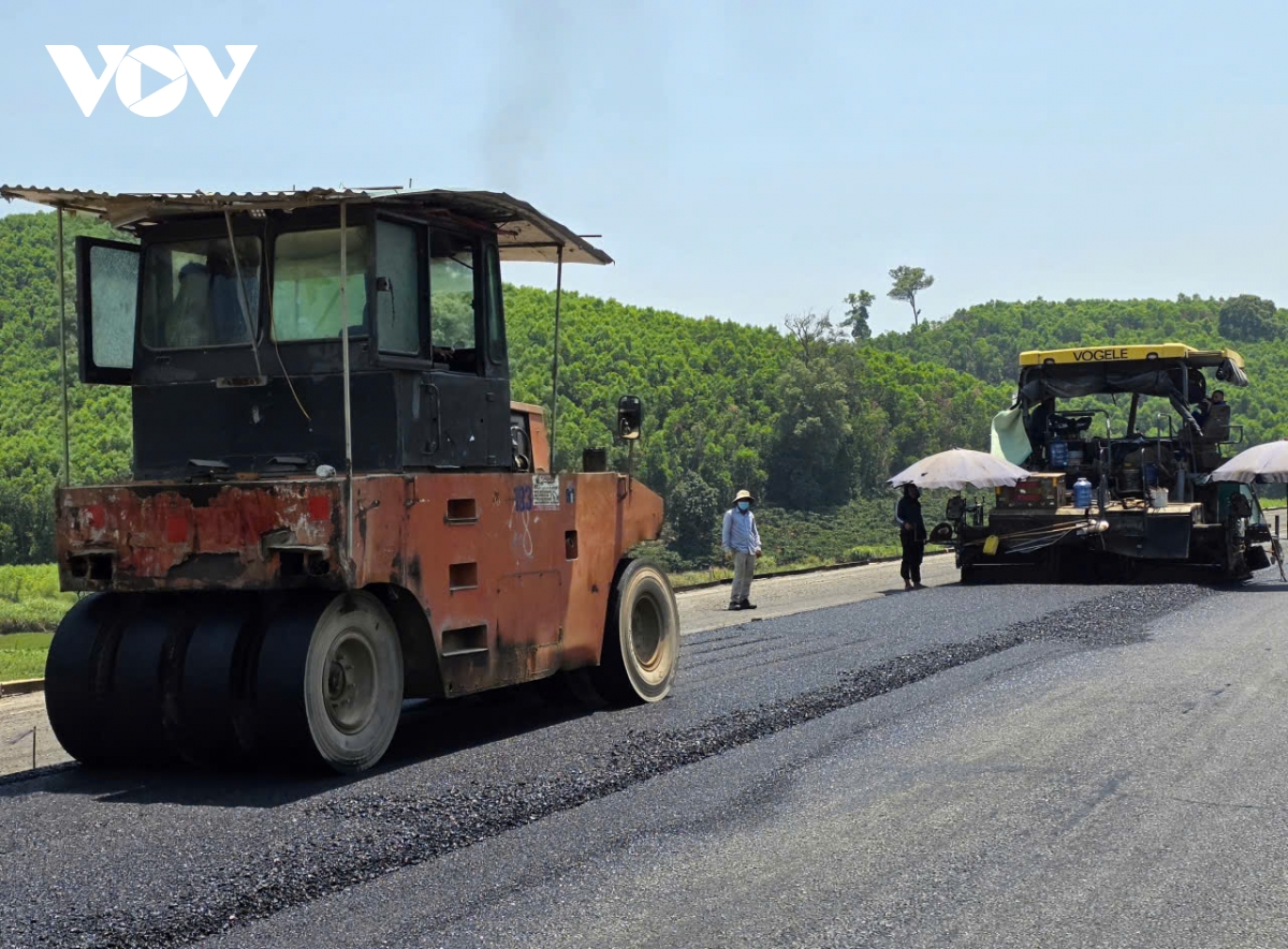 gia nhien lieu tang, nha thau cao toc khanh hoa - buon ma thuot linh hoat thi cong hinh anh 3