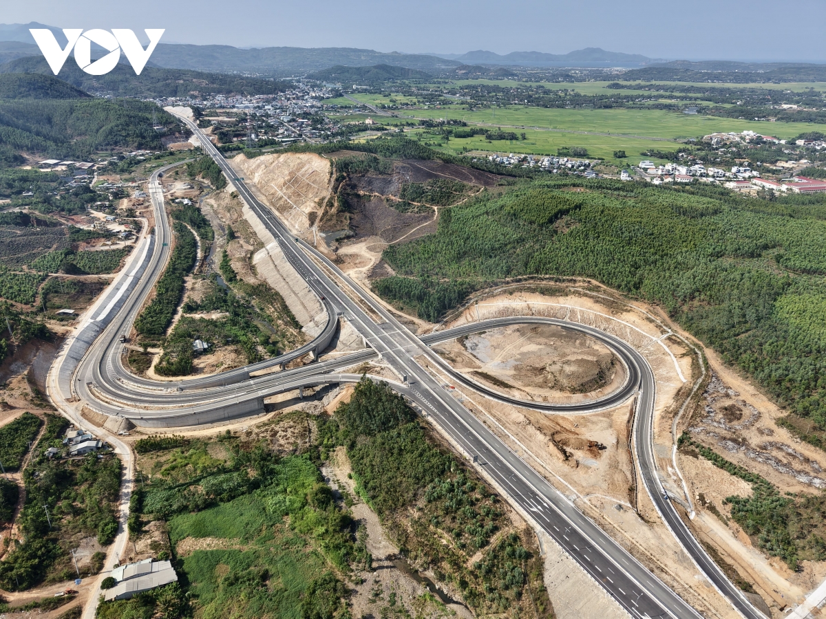 cao toc chi thanh - van phong qua Dak lak tang toc ve dich dip 30 4 hinh anh 1