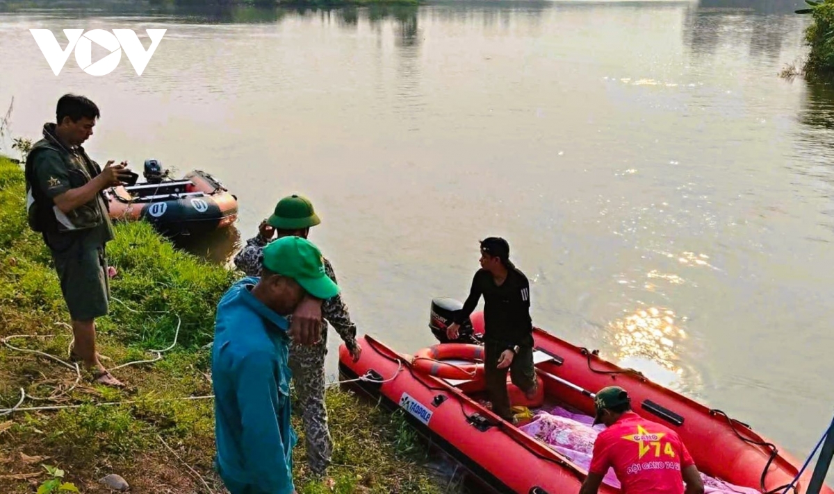 tim thay thi the hoc sinh lop 7 duoi nuoc tren kenh thuy loi o quang tri hinh anh 1