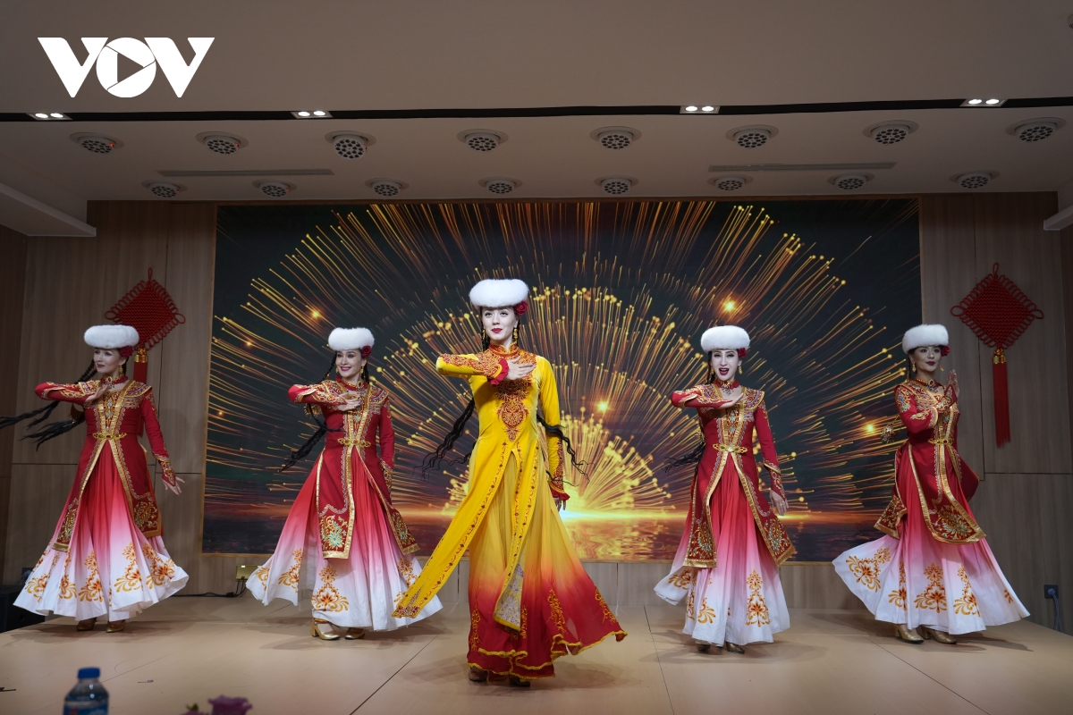 kham pha tan cuong Diem hen moi trong hop tac du lich viet nam trung quoc hinh anh 1