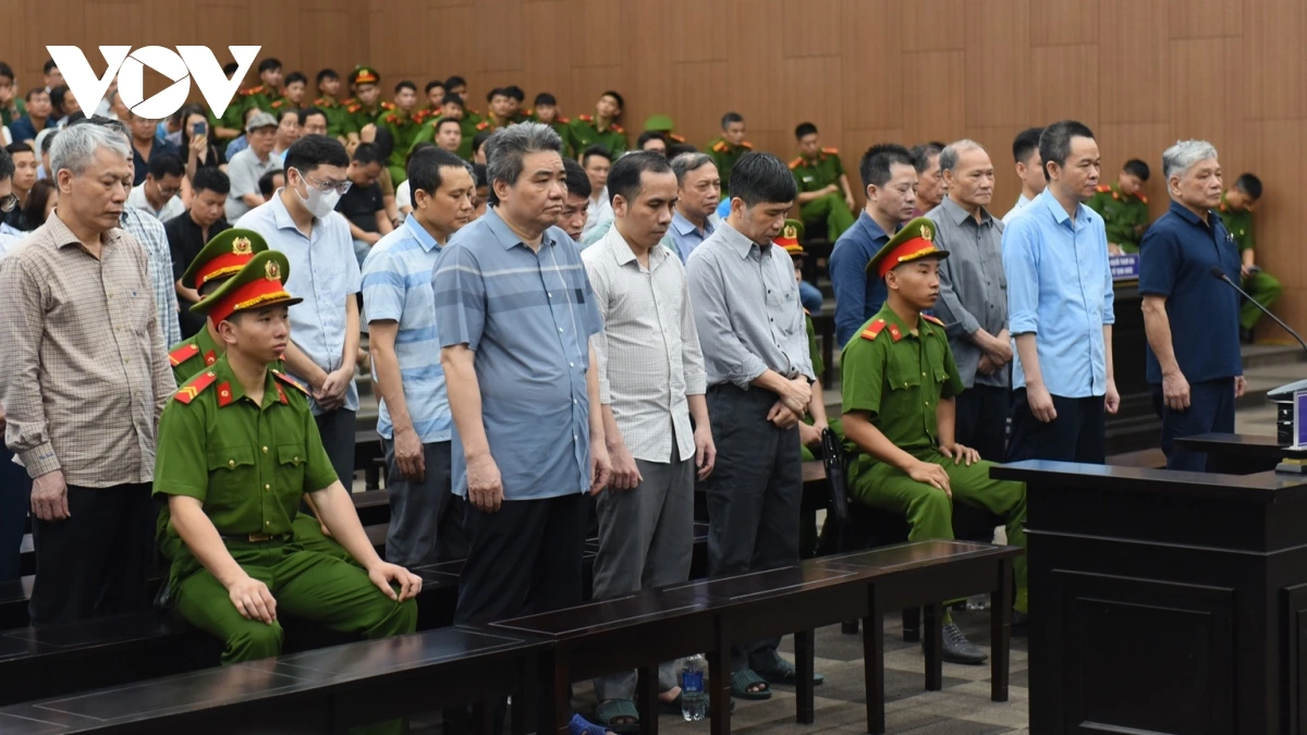 Cựu Thứ trưởng Hoàng Văn Thắng lĩnh án 4 năm tù về tội "Nhận hối lộ"