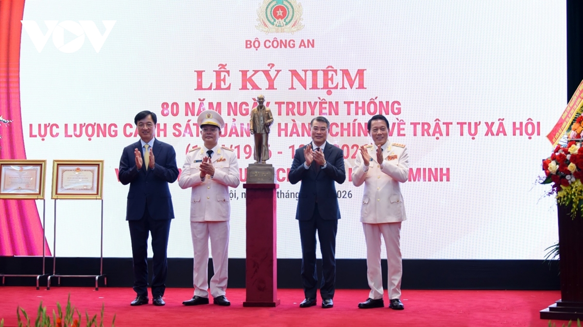 tong bi thu, chu tich nuoc to lam gui thu chuc mung cuc c06, bo cong an hinh anh 1