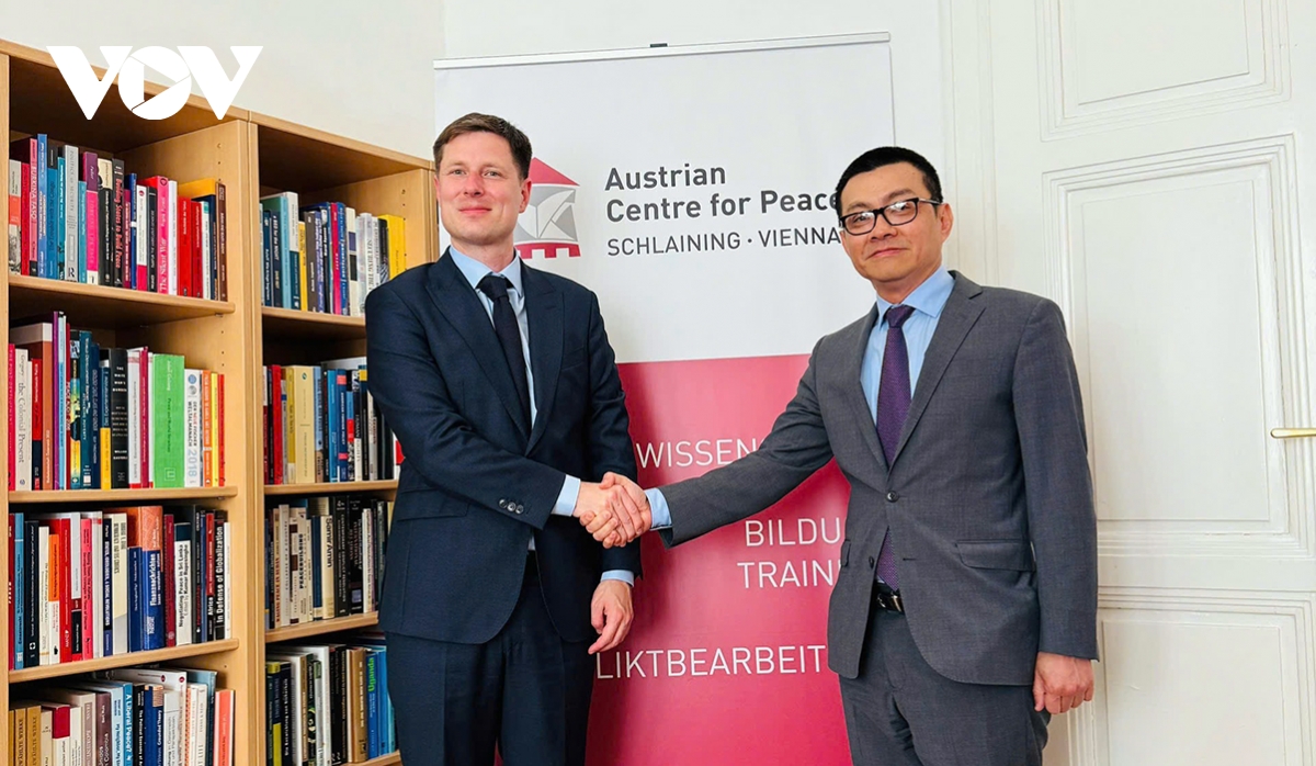 austria and vietnam step up cooperation in un peacekeeping training picture 1