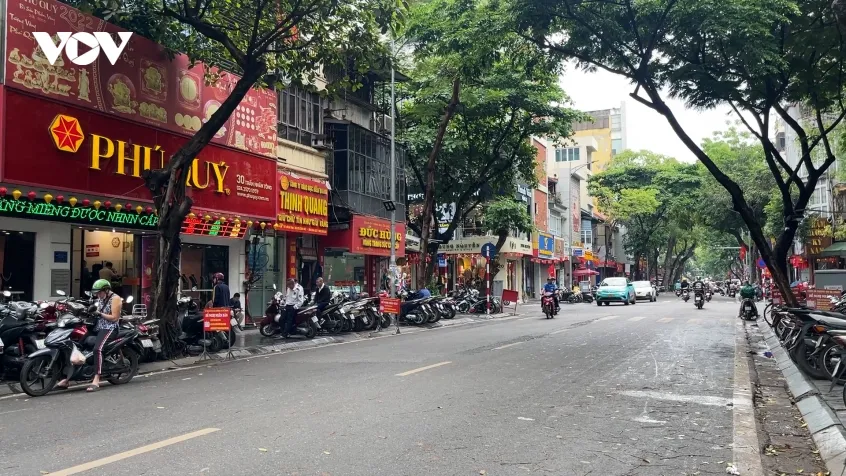 Cơn sốt vàng hạ nhiệt, “phố vàng” Trần Nhân Tông vắng vẻ
