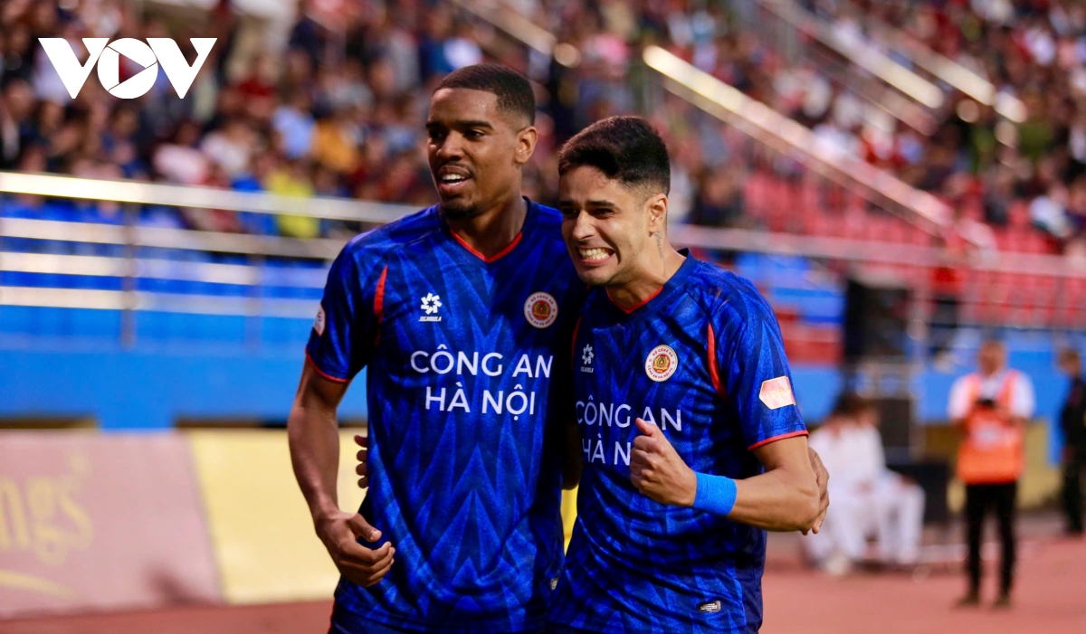 clb cahn khung hoang luc luong truoc vong 19 v-league 2025 2026 hinh anh 2