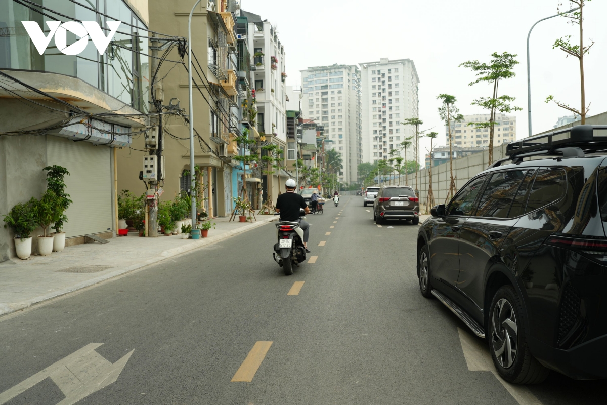 vi sao tuyen duong noi minh khai - lac trung ha noi thong xe ky thuat roi de do hinh anh 5