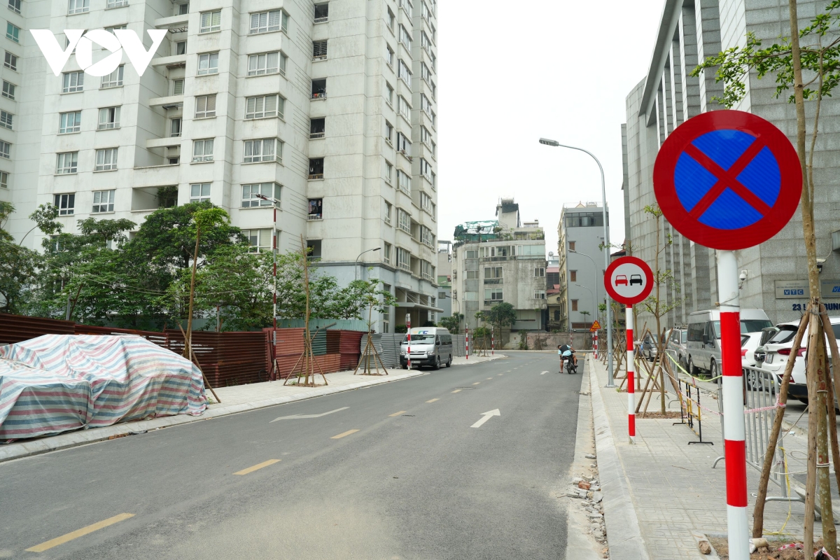 vi sao tuyen duong noi minh khai - lac trung ha noi thong xe ky thuat roi de do hinh anh 4