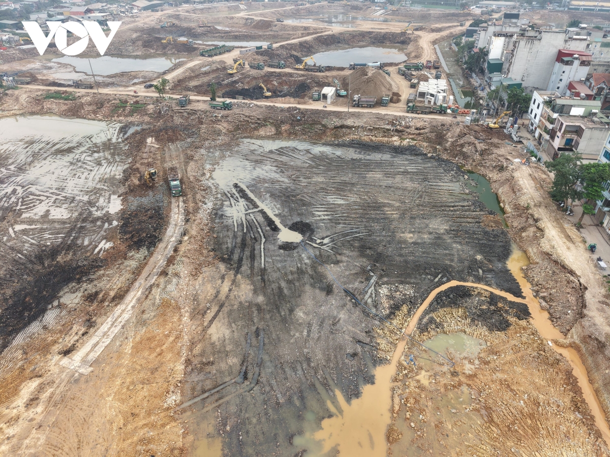 Day nhanh tien do thi cong ho phu Do can di doi voi dam bao ve sinh moi truong hinh anh 6