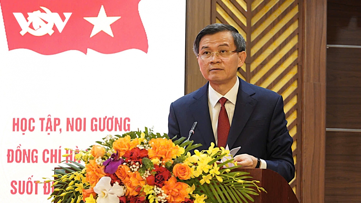 Dong chi ha huy tap - tong bi thu tai nang, nha ly luan xuat sac hinh anh 2