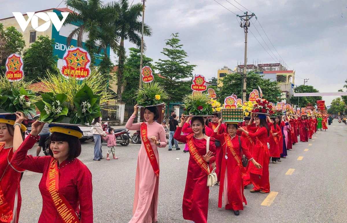 Dac sac le hoi gio tran ben dong bach Dang hinh anh 7