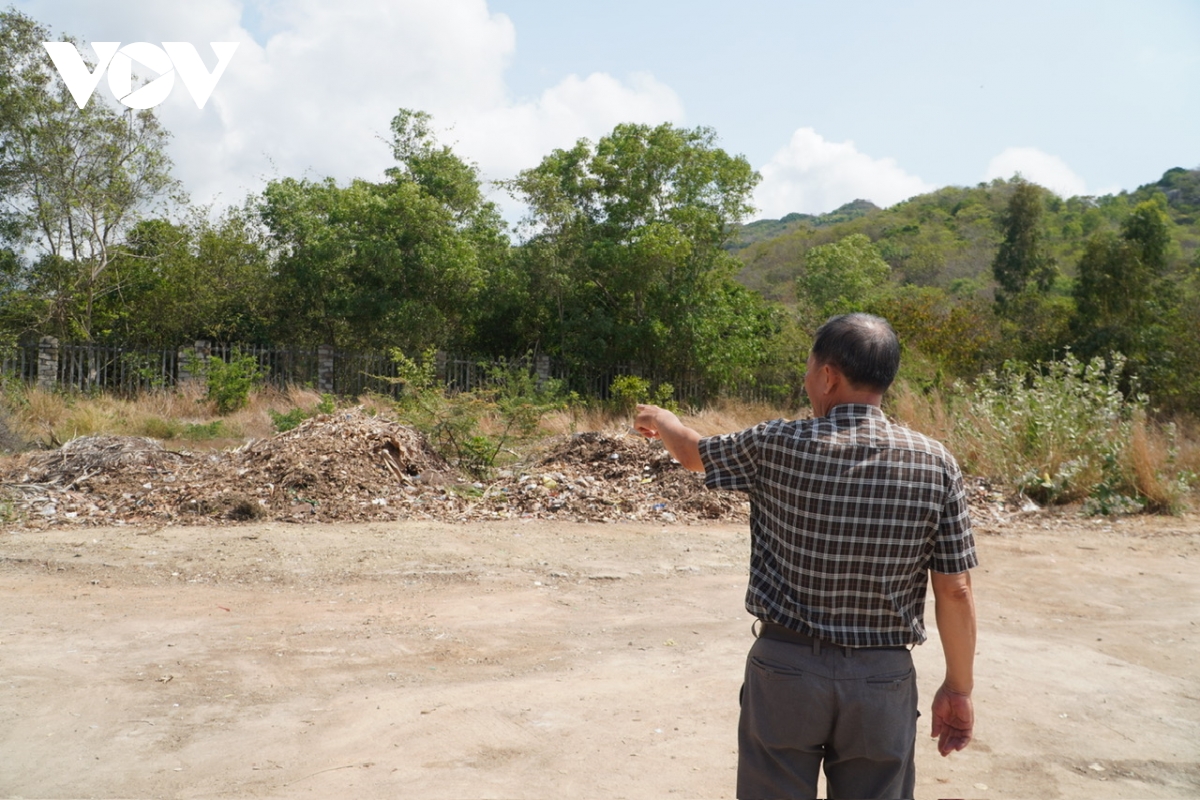 vu dung container chua rac tai bai o tp.hcm doanh nghiep thu gom rac da khac phuc hinh anh 2