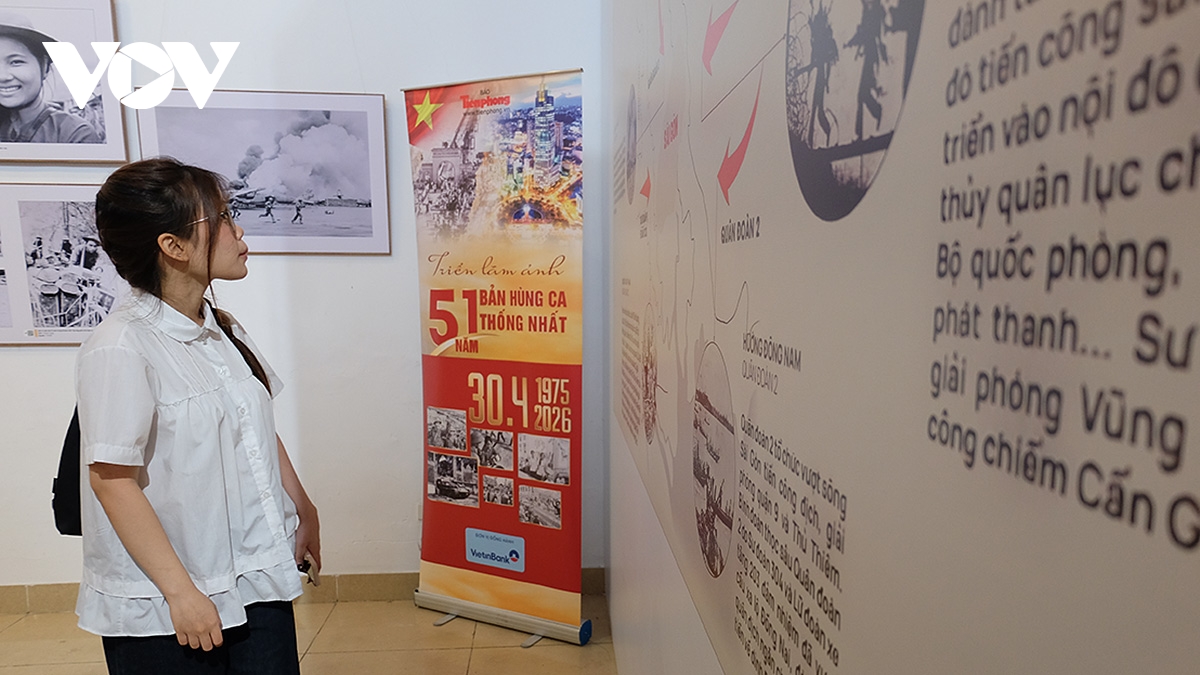 trien lam anh 51 nam - ban hung ca thong nhat khong chi de nhin lai hinh anh 2