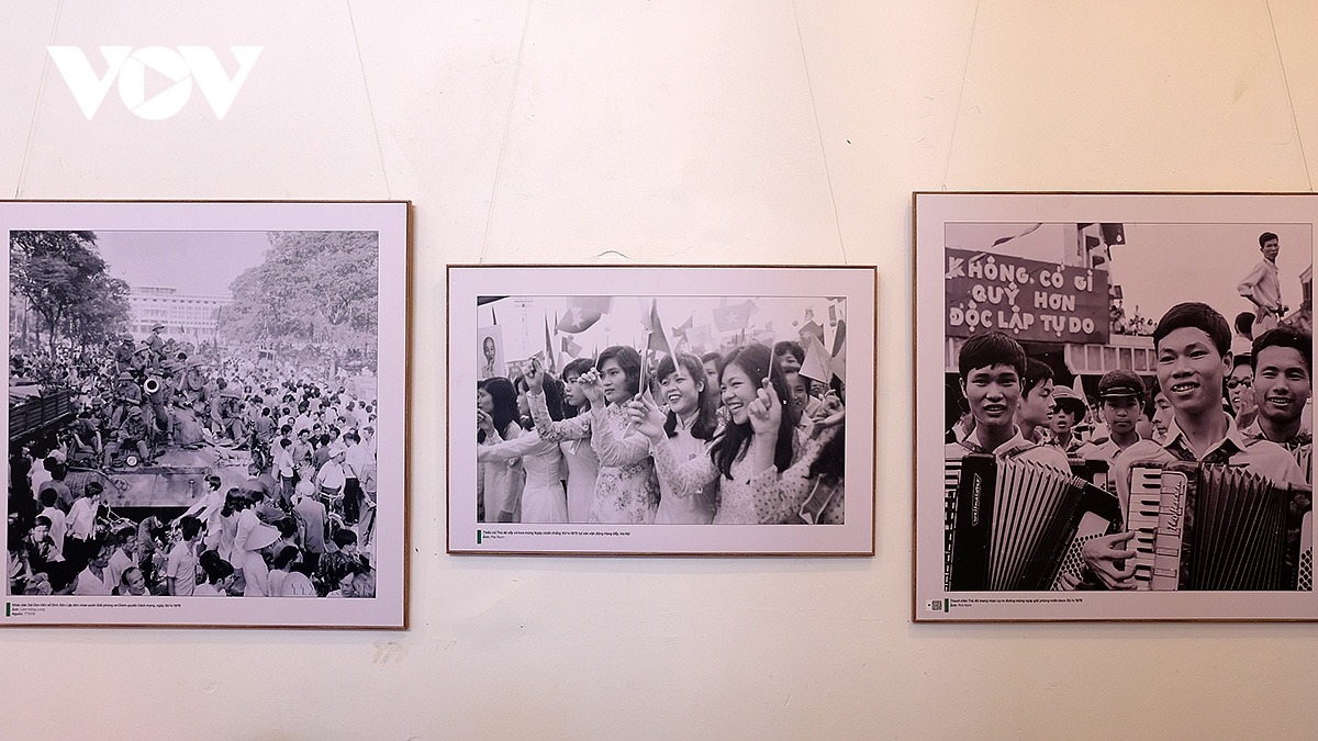 trien lam anh 51 nam - ban hung ca thong nhat khong chi de nhin lai hinh anh 4