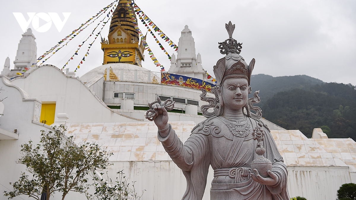 bao thap mandala tay thien tai hien 5 yeu to vu tru trong phat giao kim cuong thua hinh anh 13