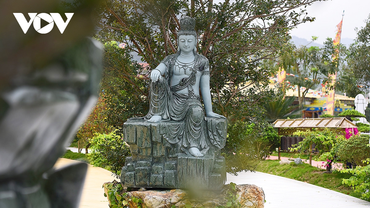 bao thap mandala tay thien tai hien 5 yeu to vu tru trong phat giao kim cuong thua hinh anh 16