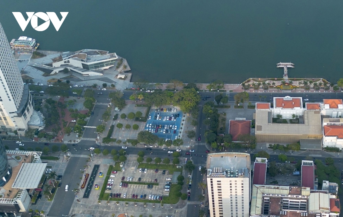 Da nang chuyen ben du thuyen bo hoang ven song han sang phuc vu cong dong hinh anh 2