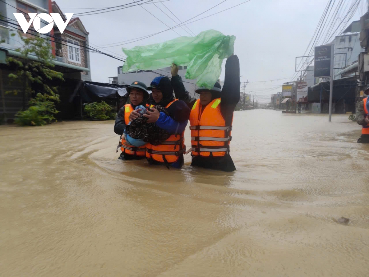 ky niem 80 nam ngay truyen thong llvt quan khu 5 tiep noi hao khi ba to hinh anh 3