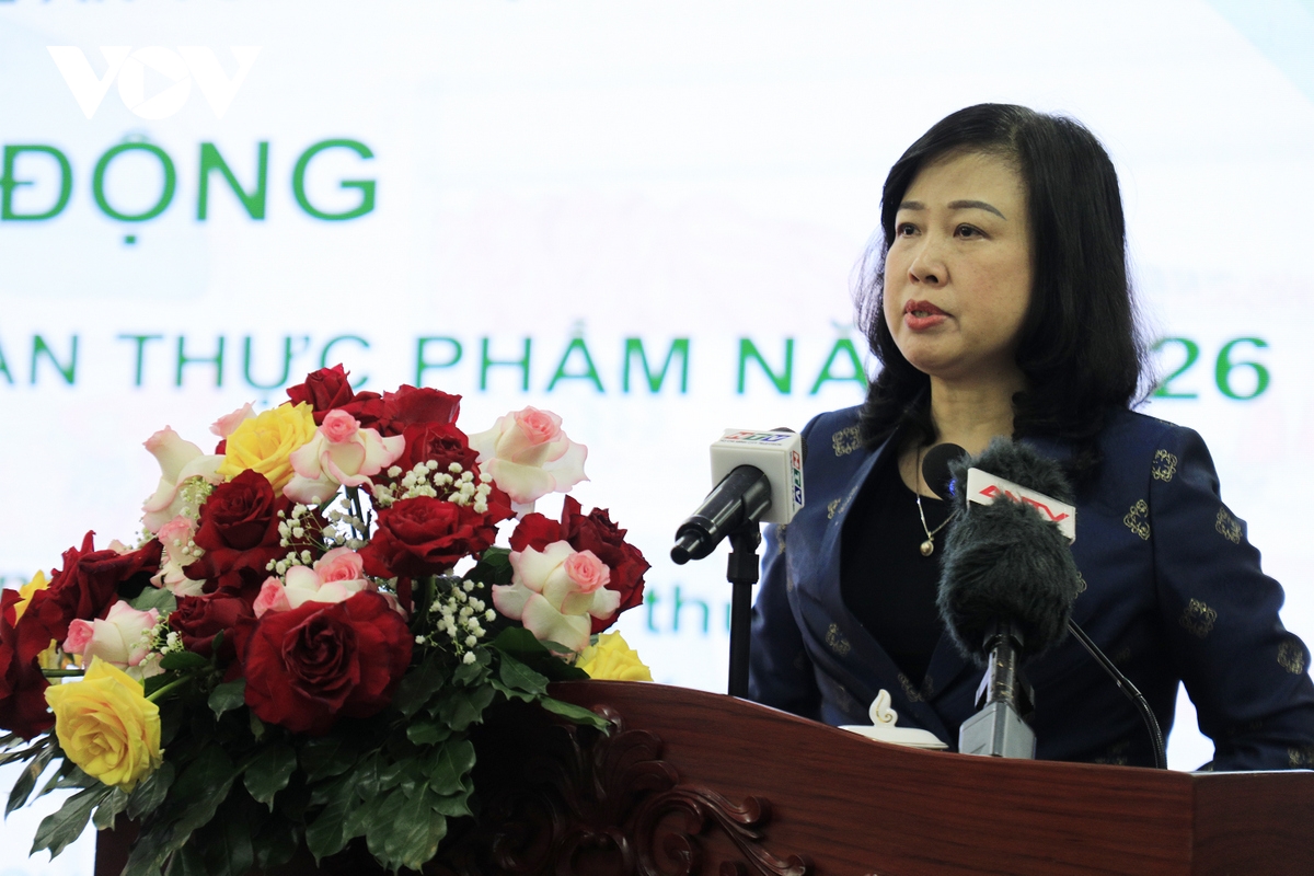 tp.hcm mo cao diem siet thuc an duong pho, chan thuc pham ban hinh anh 3