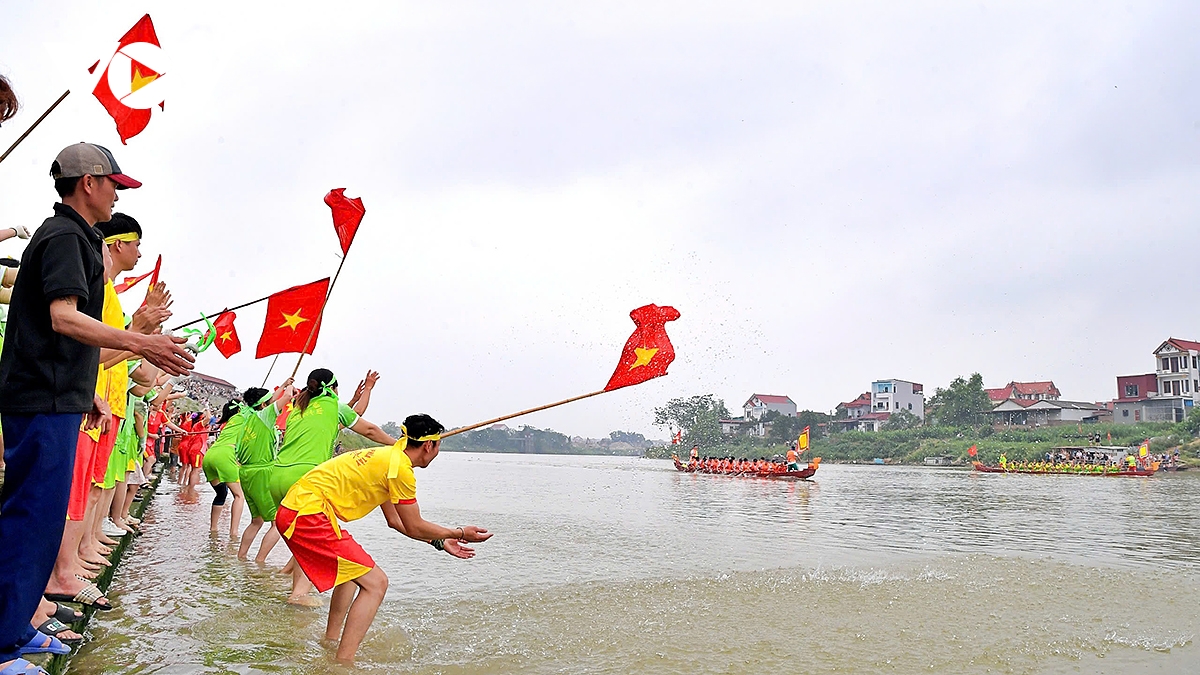 soi dong cuoc thi boi chai tai le hoi chien thang nhu nguyet 2026 hinh anh 17