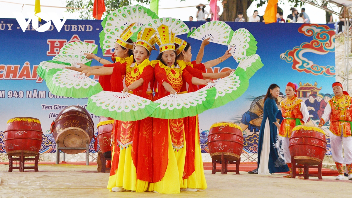 soi dong cuoc thi boi chai tai le hoi chien thang nhu nguyet 2026 hinh anh 3