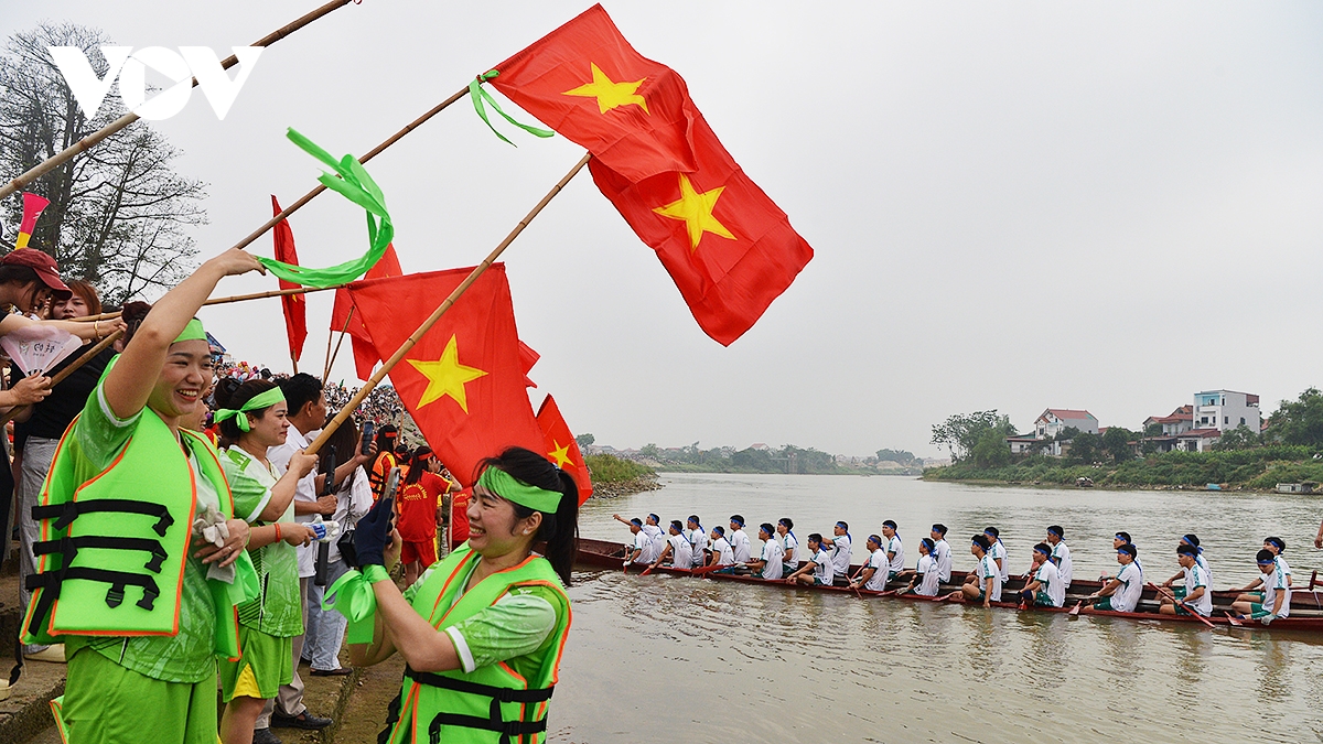 soi dong cuoc thi boi chai tai le hoi chien thang nhu nguyet 2026 hinh anh 8