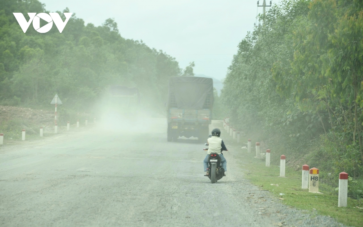 Duong xuyen A xuong cap nghiem trong lam dao lon cuoc song nguoi dan hinh anh 4