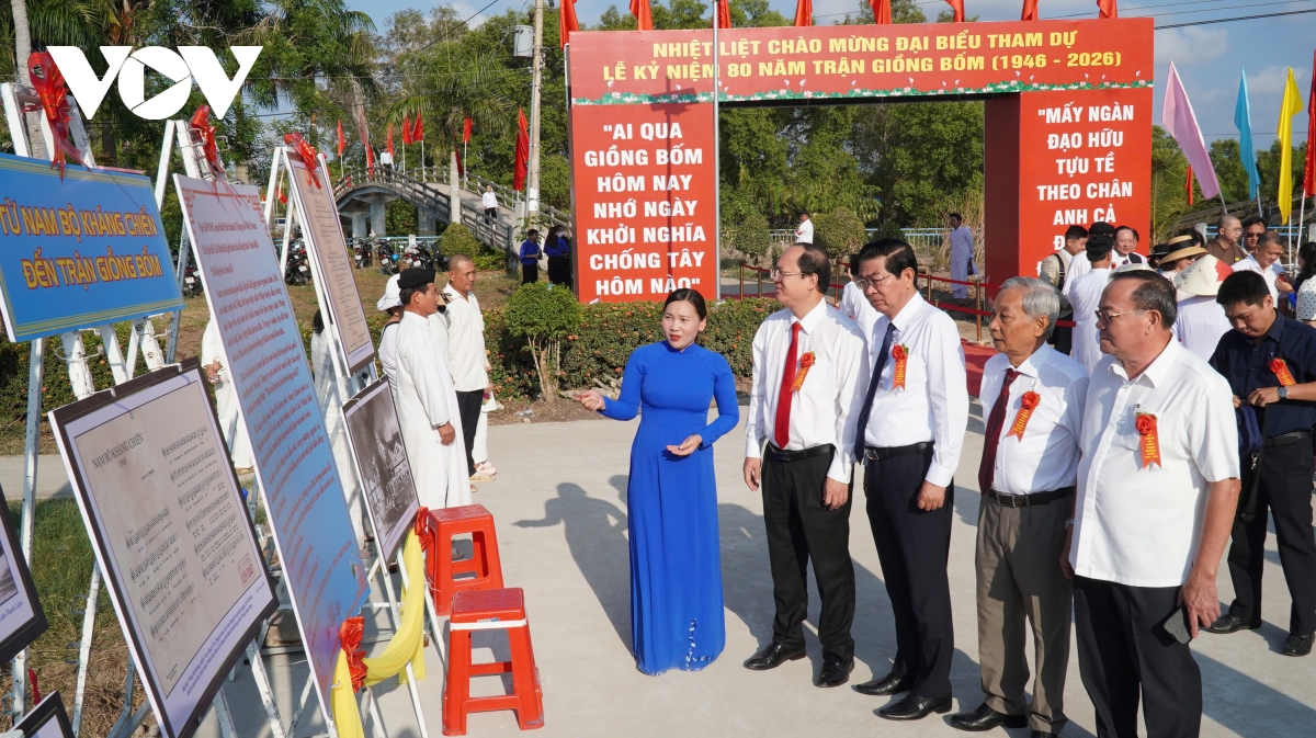 ca mau to chuc trong the le ky niem 80 nam tran giong bom hinh anh 3